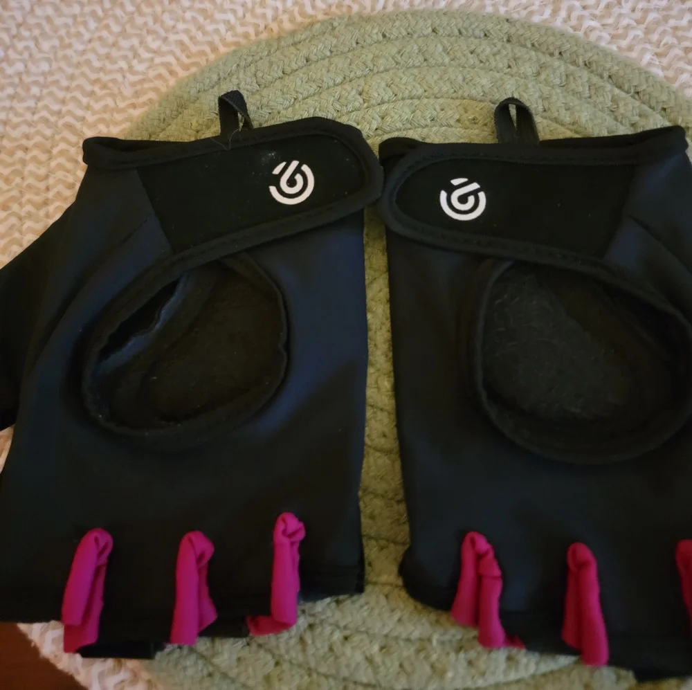 Champion Black With HOT Pink Trim Fingerless Bicycling Gloves